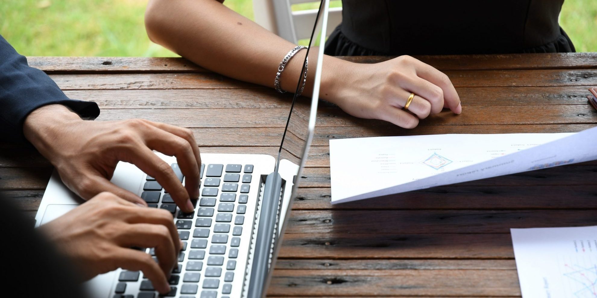 ¿Qué hace un paralegal?