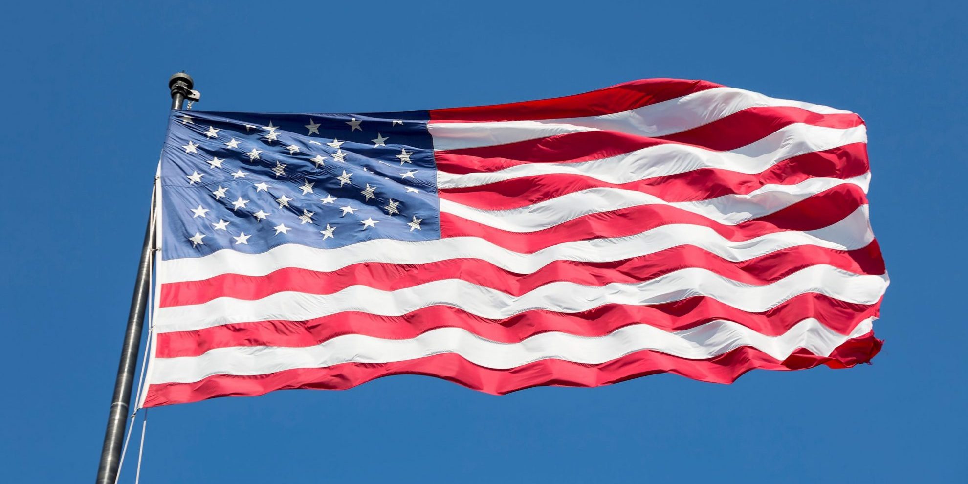 Foto de bandera de los Estados Unidos ilustra blog "ASILO POLÍTICO EN LOS ESTADOS UNIDOS: ALGUNOS TÉRMINOS QUE NECESITAS CONOCER (Parte II)"